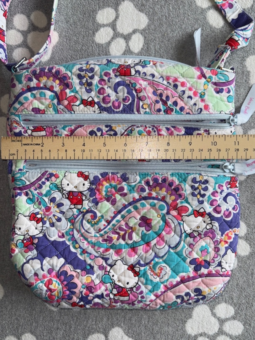 Hello Kitty Vera Bradley $95 Limited Edition Crossbody Purse - Picture 2 of 11